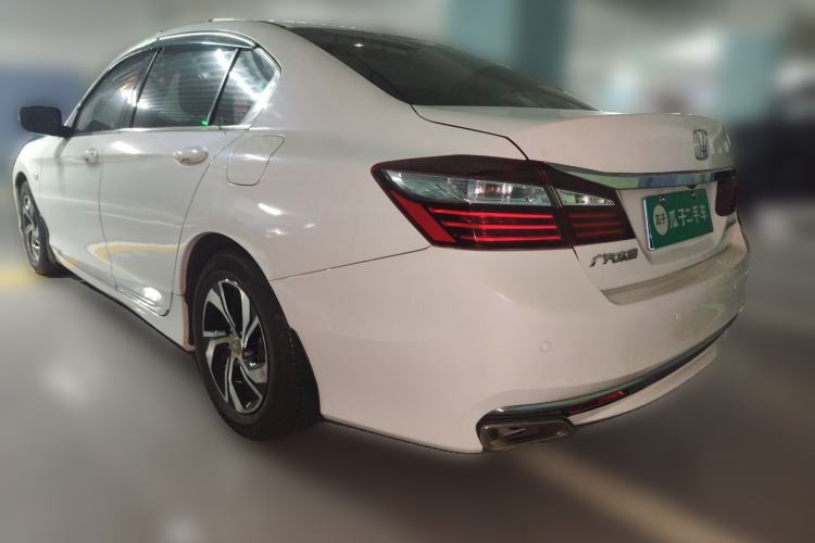 Used Honda Accord 2016 2.0L Comfort Edition Rear Left 45 Deg