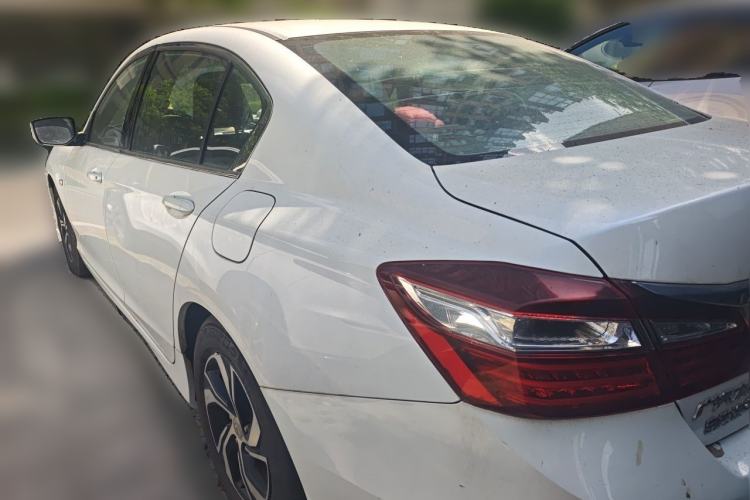 Used Honda Accord 2016 2.0L Comfort Edition Rear Left 45 Deg