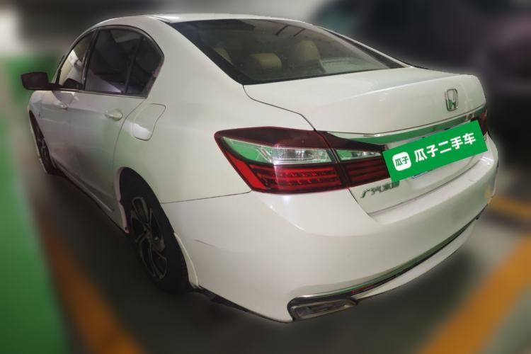 Used Honda Accord 2016 2.0L Comfort Edition Rear Left 45 Deg