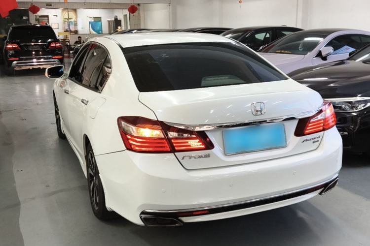 Used Honda Accord 2016 2.4L Comfort Edition Rear Left 45 Deg