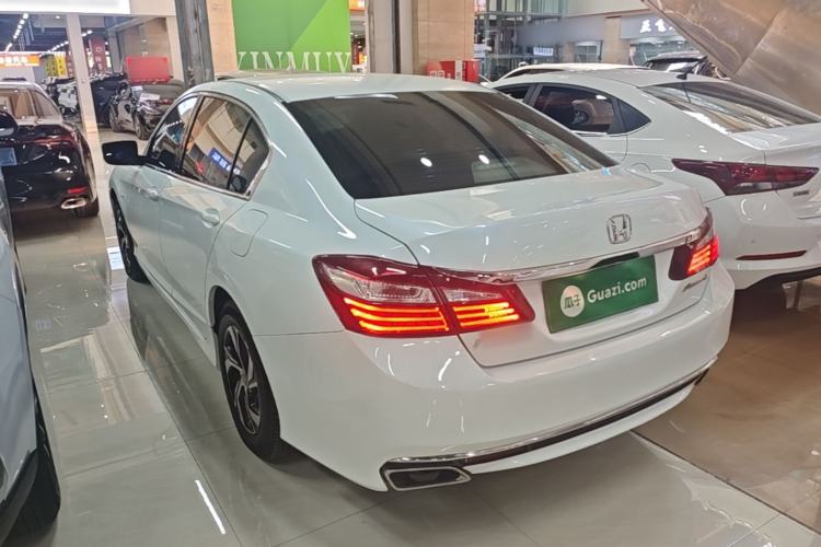 Used Honda Accord 2016 2.0L Comfort Edition Rear Left 45 Deg