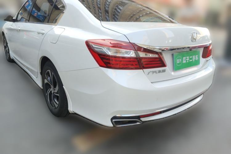 Used Honda Accord 2016 2.0L Elite Edition Rear Left 45 Deg