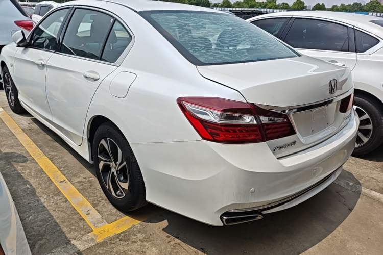 Used Honda Accord 2016 2.0L Elite Edition Rear Left 45 Deg
