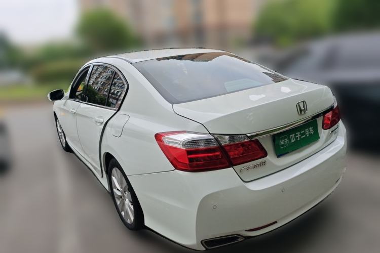 Used Honda Accord 2016 2.4L EX New Year Limited Edition Special Package Rear Left 45 Deg