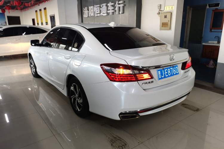 Used Honda Accord 2016 2.0L Comfort Edition Rear Left 45 Deg