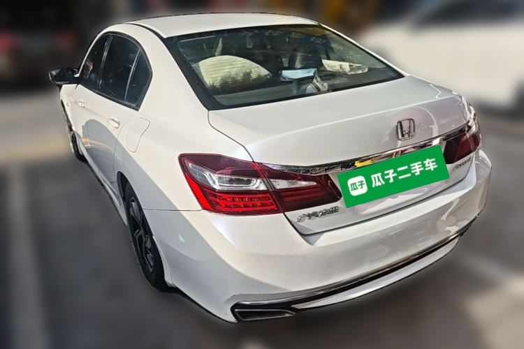 Used Honda Accord 2016 2.0L Comfort Edition Rear Left 45 Deg