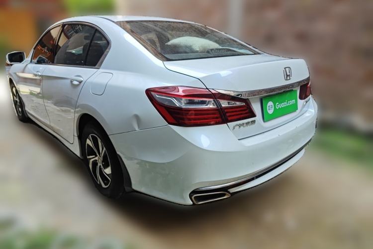 Used Honda Accord 2016 2.0L Luxury Edition Rear Left 45 Deg