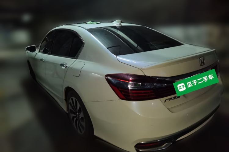 Used Honda Accord 2016 Hybrid 2.0L Sharp Edition Rear Left 45 Deg