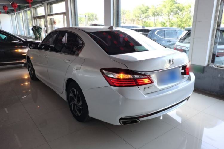 Used Honda Accord 2016 2.0L Comfort Edition Rear Left 45 Deg