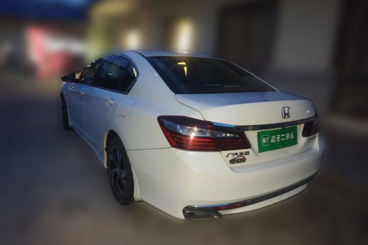 Used Honda Accord 2016 2.0L Comfort Edition Rear Left 45 Deg