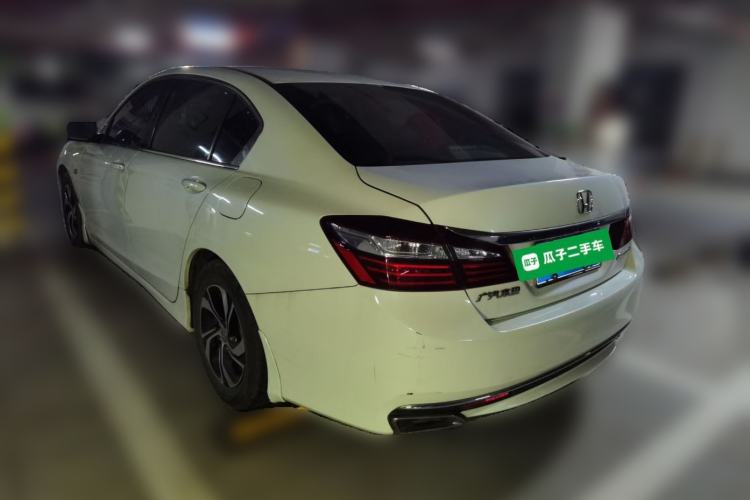Used Honda Accord 2016 2.0L Comfort Edition Rear Left 45 Deg