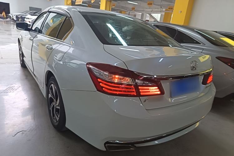 Used Honda Accord 2016 2.0L Elite Edition Rear Left 45 Deg