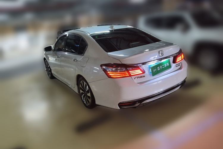 Used Honda Accord 2016 Hybrid 2.0L Sharp Edition Rear Left 45 Deg