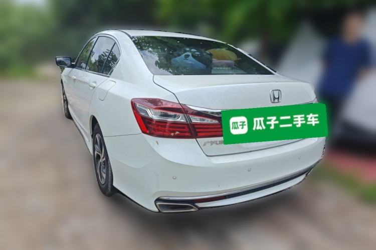 Used Honda Accord 2016 2.0L Comfort Edition Rear Left 45 Deg