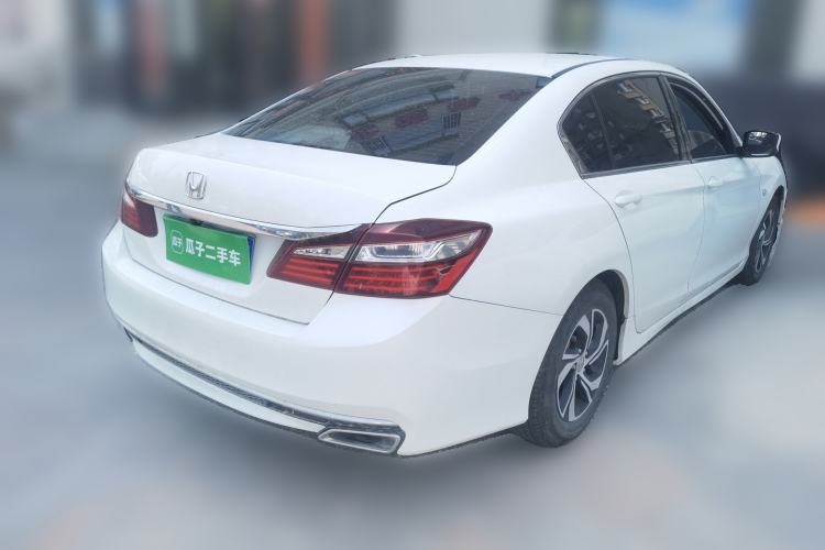 Used Honda Accord 2016 2.0L Comfort Edition Rear Right 45 Deg