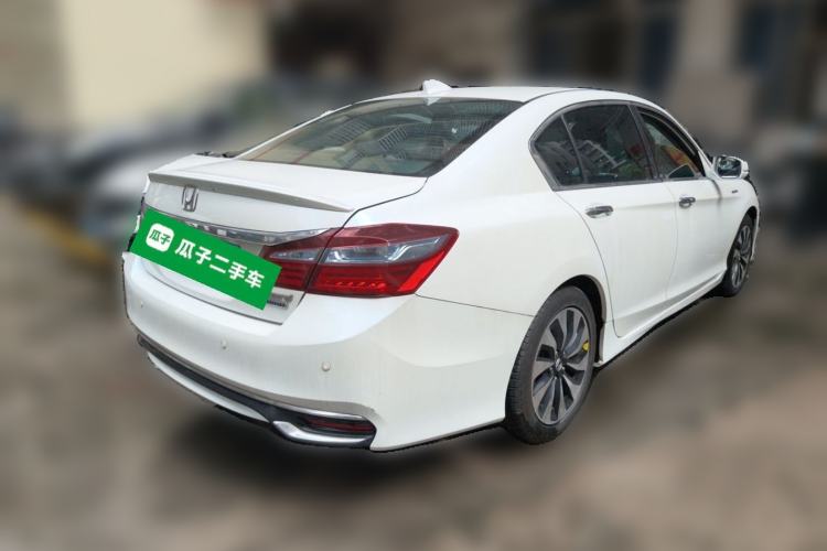 Used Honda Accord 2016 Hybrid 2.0L Sharp Edition Rear Right 45 Deg