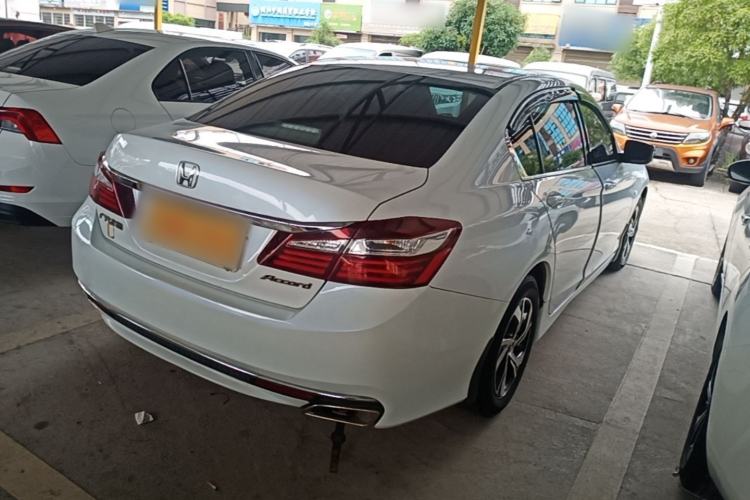 Used Honda Accord 2016 2.0L Comfort Edition Rear Right 45 Deg