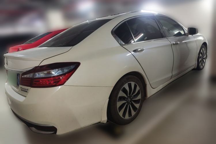 Used Honda Accord 2016 Hybrid 2.0L Sharp Edition Rear Right 45 Deg