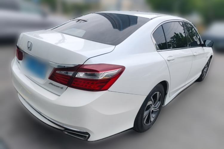 Used Honda Accord 2016 2.0L Comfort Edition Rear Right 45 Deg