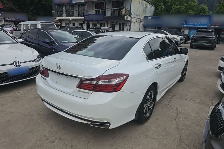 Used Honda Accord 2016 2.0L Comfort Edition Rear Right 45 Deg