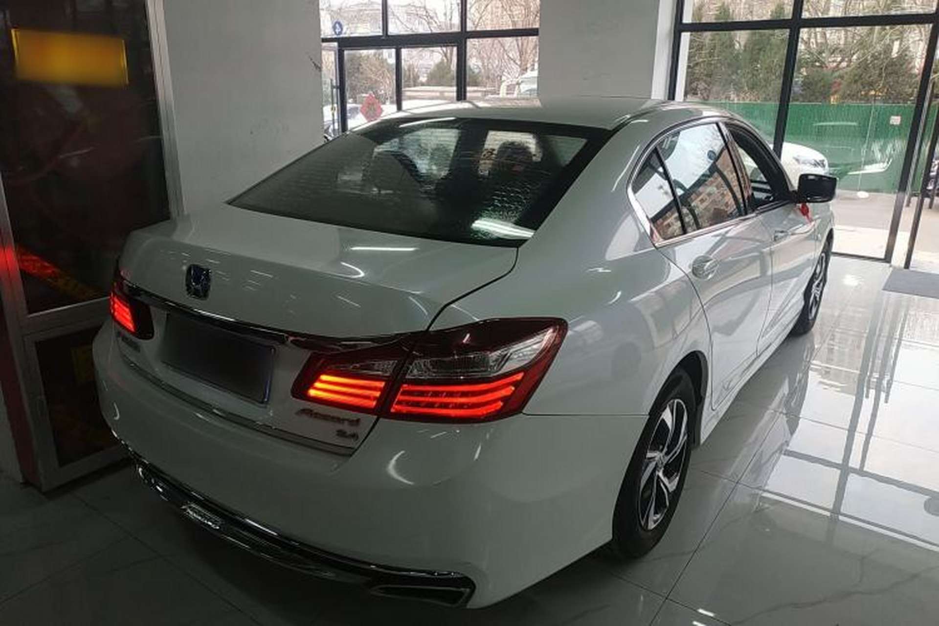 Used Honda Accord 2016 2.0L Elite Edition Rear Right 45 Deg