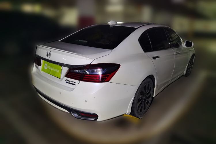Used Honda Accord 2016 Hybrid 2.0L Sharp Edition Rear Right 45 Deg