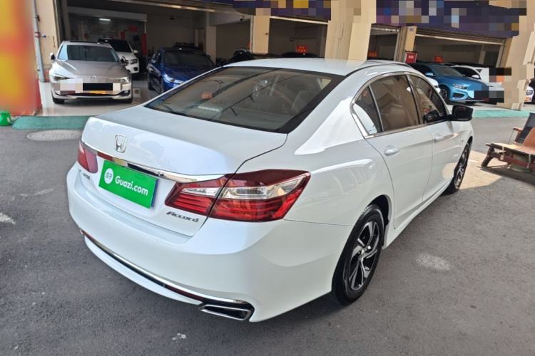 Used Honda Accord 2016 2.0L Comfort Edition Rear Right 45 Deg