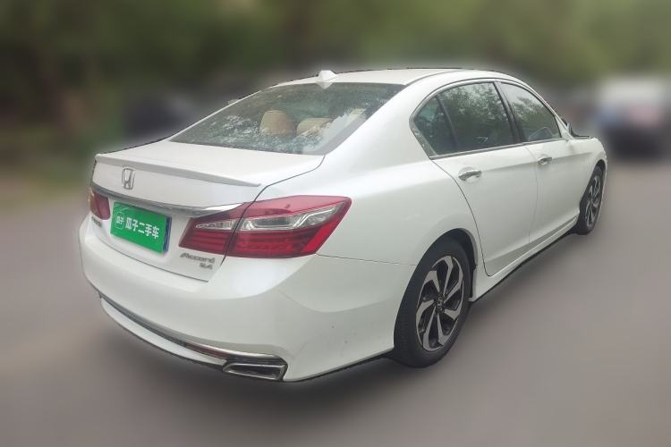 Used Honda Accord 2016 2.4L Comfort Edition Rear Right 45 Deg