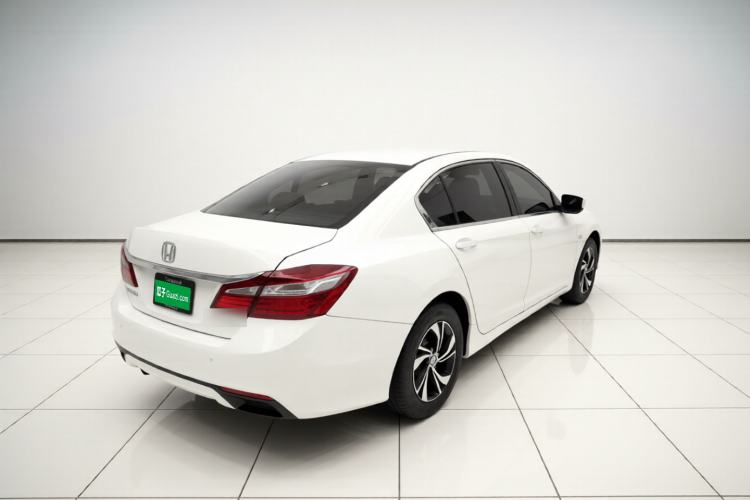 Used Honda Accord 2016 2.0L Comfort Edition Rear Right 45 Deg