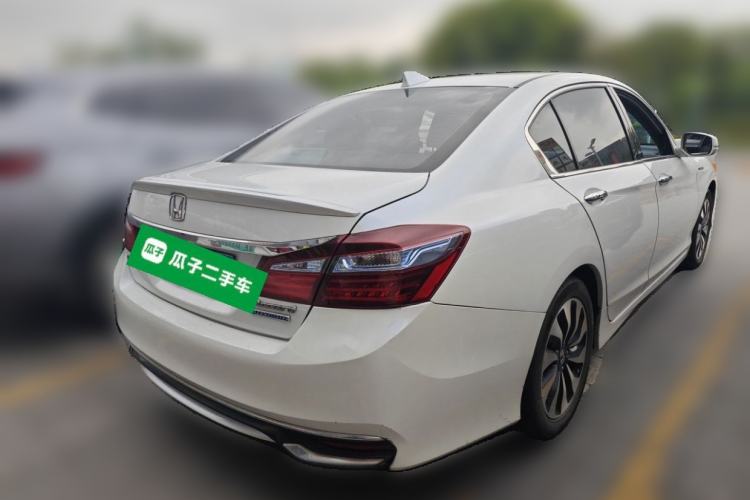 Used Honda Accord 2016 Hybrid 2.0L Sharp Edition Rear Right 45 Deg