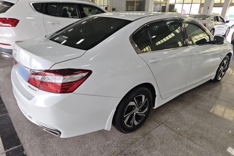 Used Honda Accord 2016 2.0L Elite Edition Rear Right 45 Deg