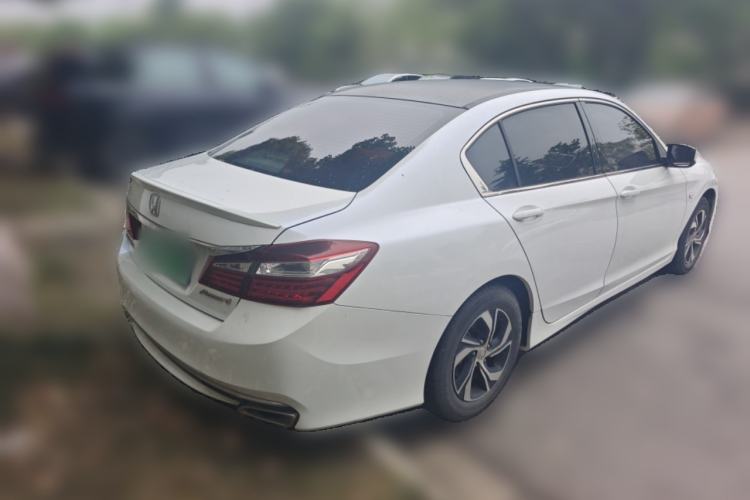 Used Honda Accord 2016 2.0L Comfort Edition Rear Right 45 Deg