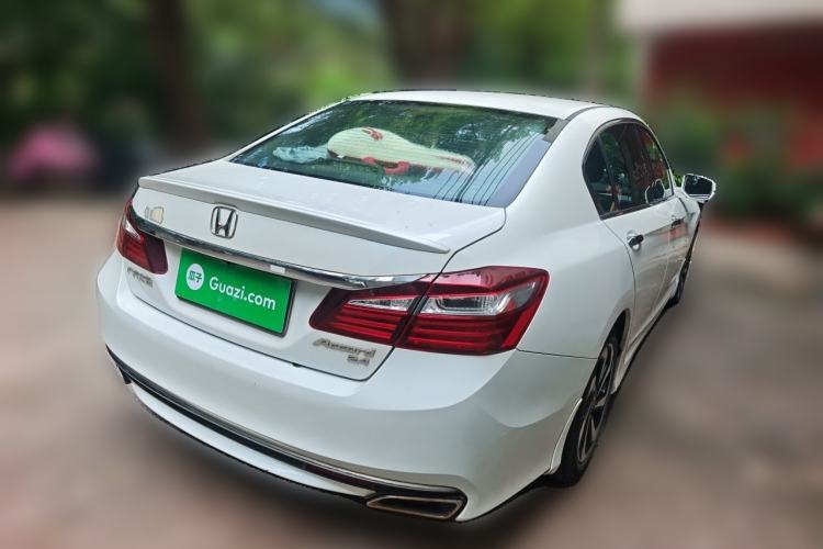 Used Honda Accord 2016 2.4L Luxury Edition Rear Right 45 Deg