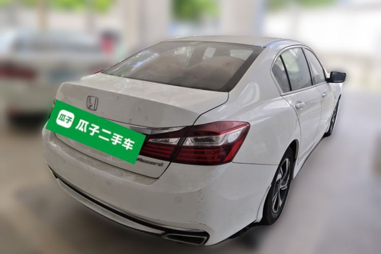 Used Honda Accord 2016 2.0L Comfort Edition Rear Right 45 Deg