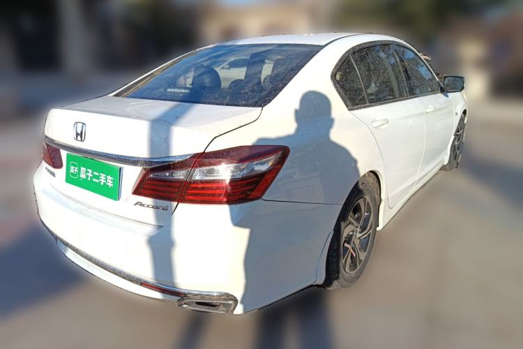 Used Honda Accord 2016 2.0L Comfort Edition Rear Right 45 Deg