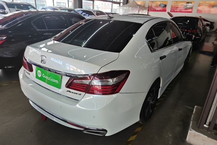 Used Honda Accord 2016 2.0L Elite Edition Rear Right 45 Deg
