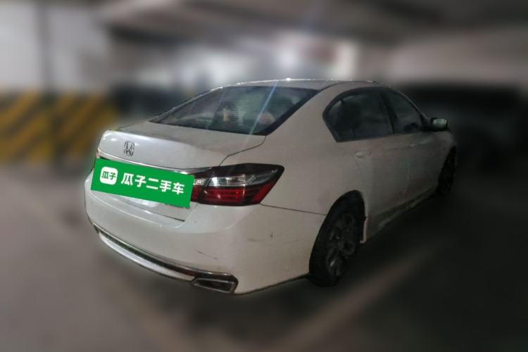 Used Honda Accord 2016 2.0L Comfort Edition Rear Right 45 Deg