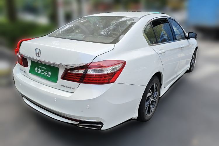 Used Honda Accord 2016 2.0L Comfort Edition Rear Right 45 Deg