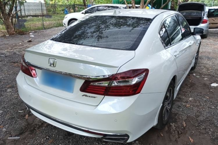 Used Honda Accord 2016 2.0L Elite Edition Rear Right 45 Deg