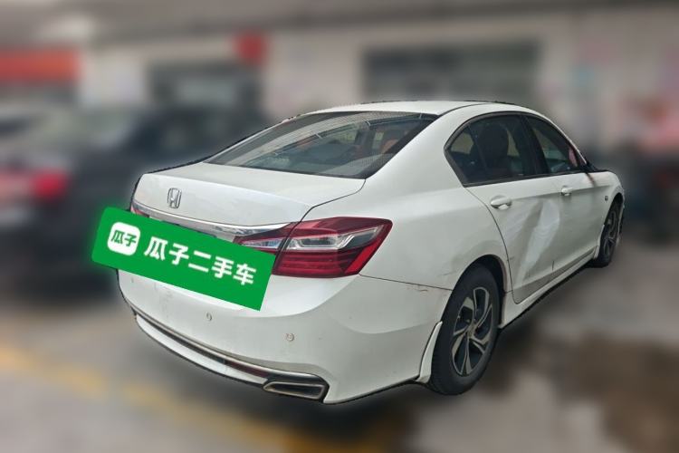 Used Honda Accord 2016 2.0L Comfort Edition Rear Right 45 Deg