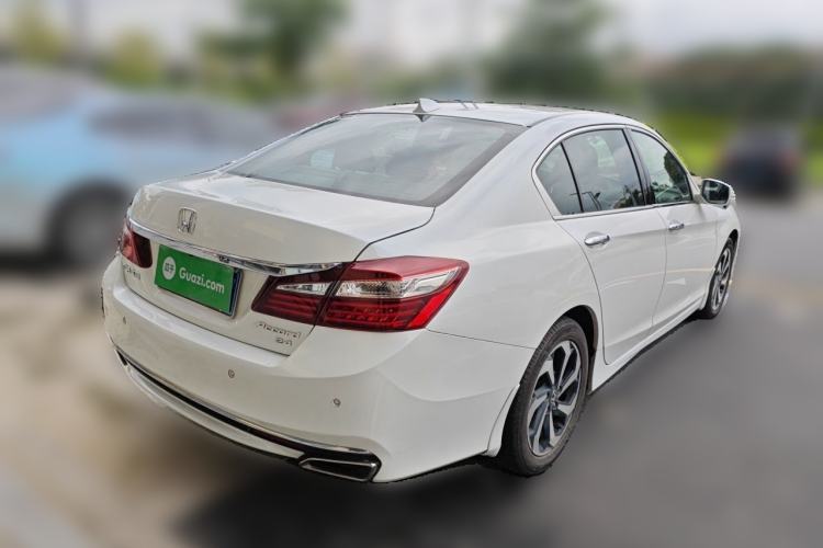 Used Honda Accord 2016 2.4L Luxury Edition Rear Right 45 Deg