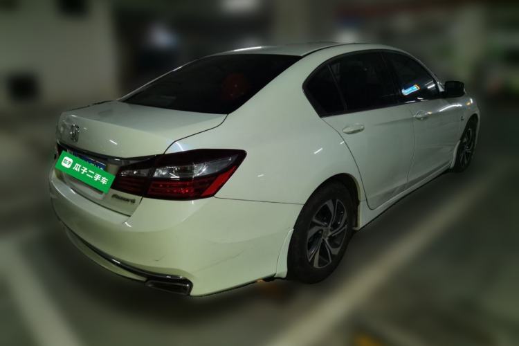 Used Honda Accord 2016 2.0L Comfort Edition Rear Right 45 Deg