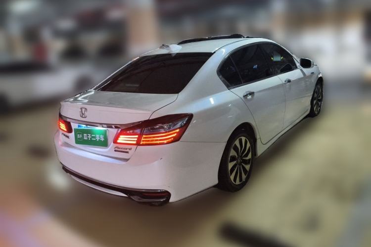Used Honda Accord 2016 Hybrid 2.0L Sharp Edition Rear Right 45 Deg