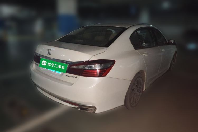 Used Honda Accord 2016 2.0L Comfort Edition Rear Right 45 Deg
