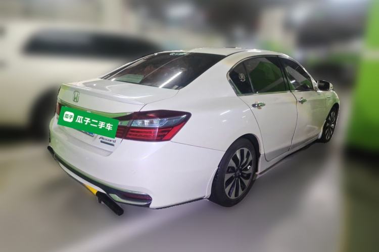Used Honda Accord 2016 Hybrid 2.0L Sharp Edition Rear Right 45 Deg