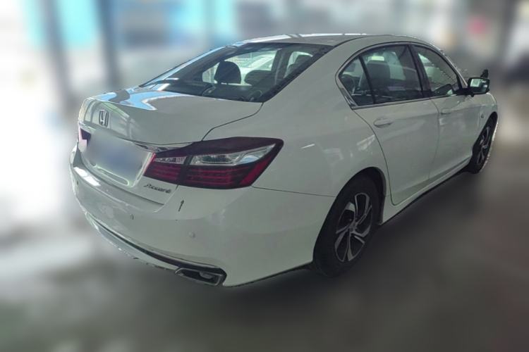 Used Honda Accord 2016 2.0L Comfort Edition Rear Right 45 Deg