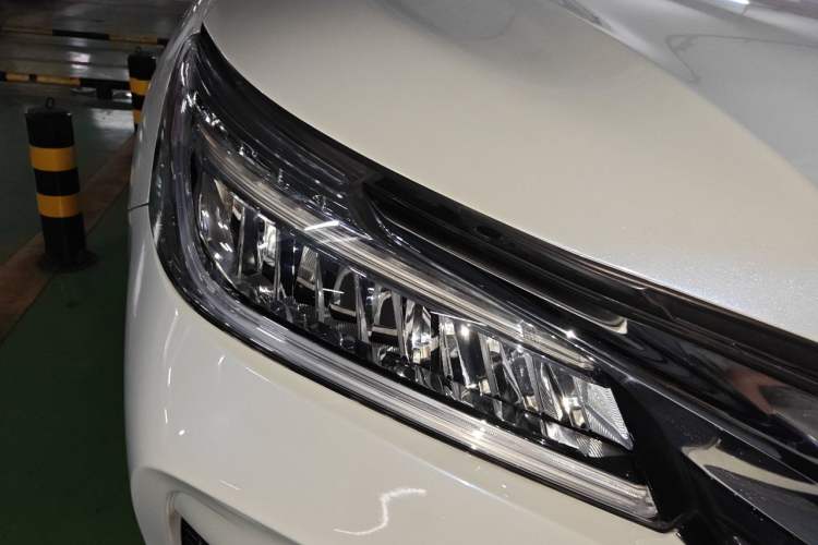 Used Honda Accord 2016 2.4L Prestige Edition Right Front Headlight