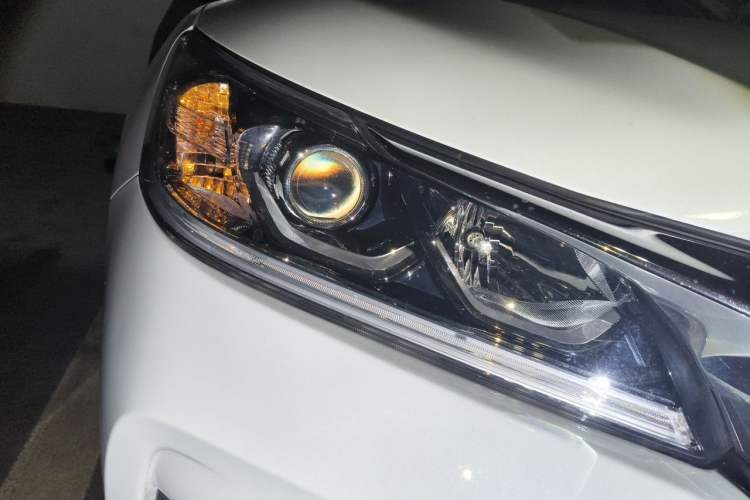Used Honda Accord 2016 2.0L Elite Edition Right Front Headlight