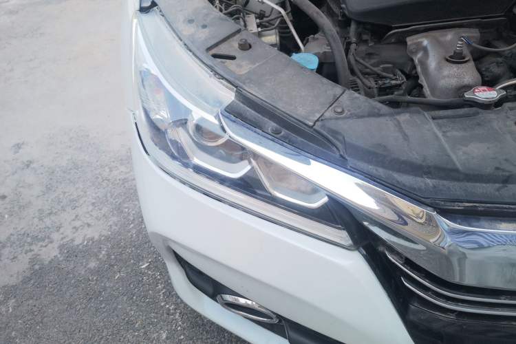 Used Honda Accord 2016 2.0L Comfort Edition Right Front Headlight