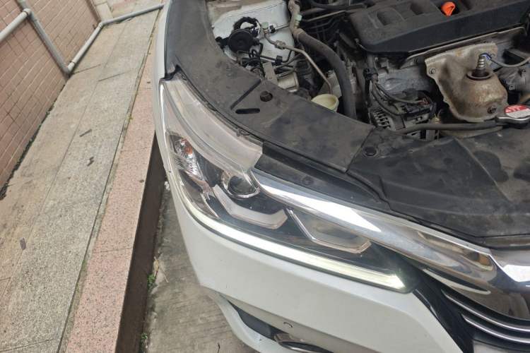 Used Honda Accord 2016 2.0L Luxury Edition Right Front Headlight